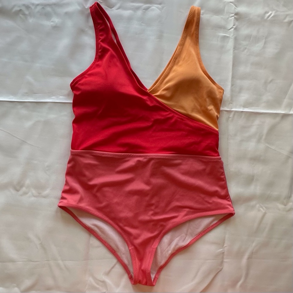Serra vibrant red orange pink one piece v neck swimsuit women’s large